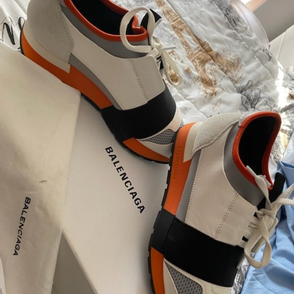 Authentic Balenciaga sneakers - Picture 1 of 3